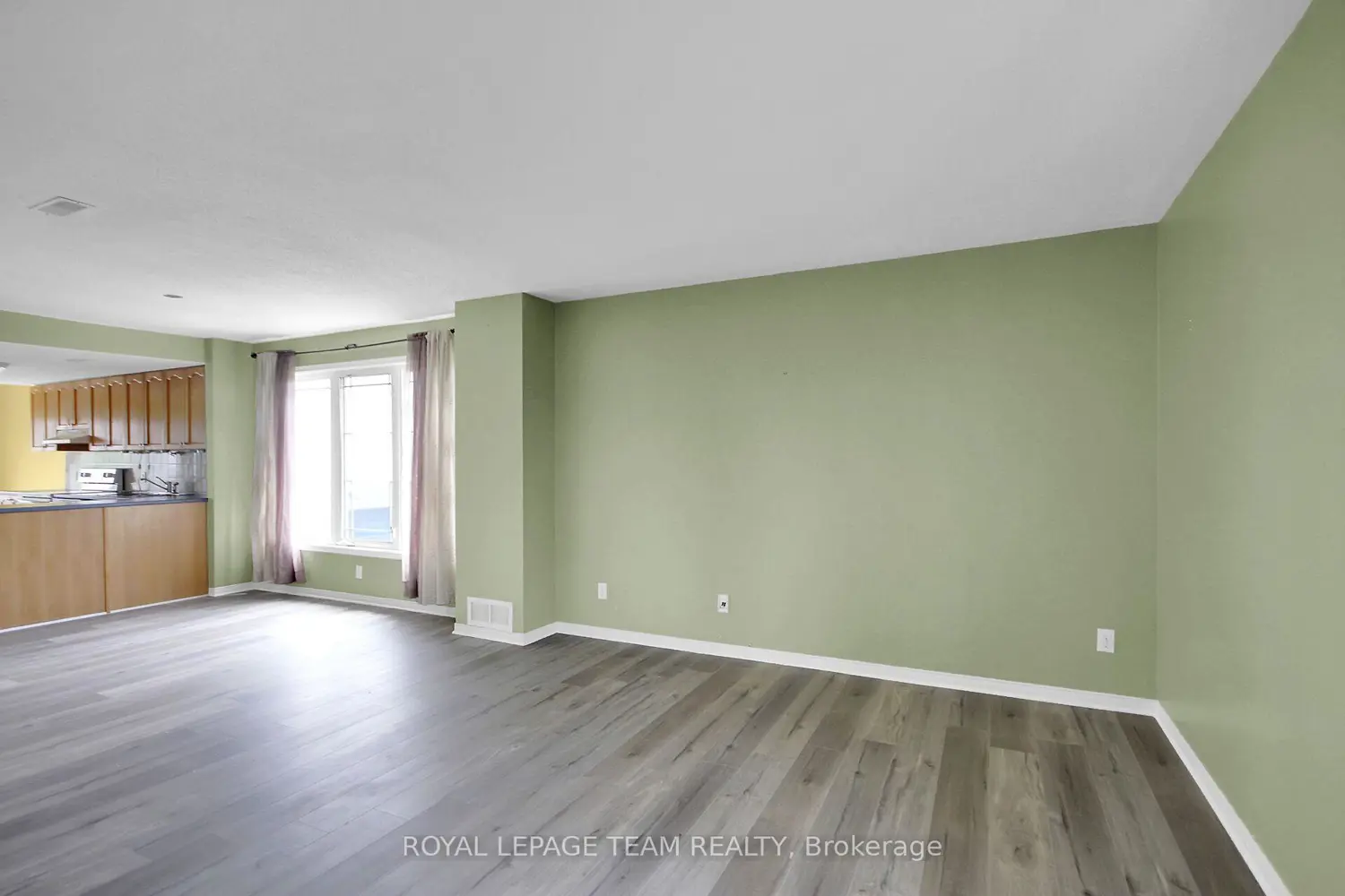 Additional image 14 of 414 Hillsboro Private 16