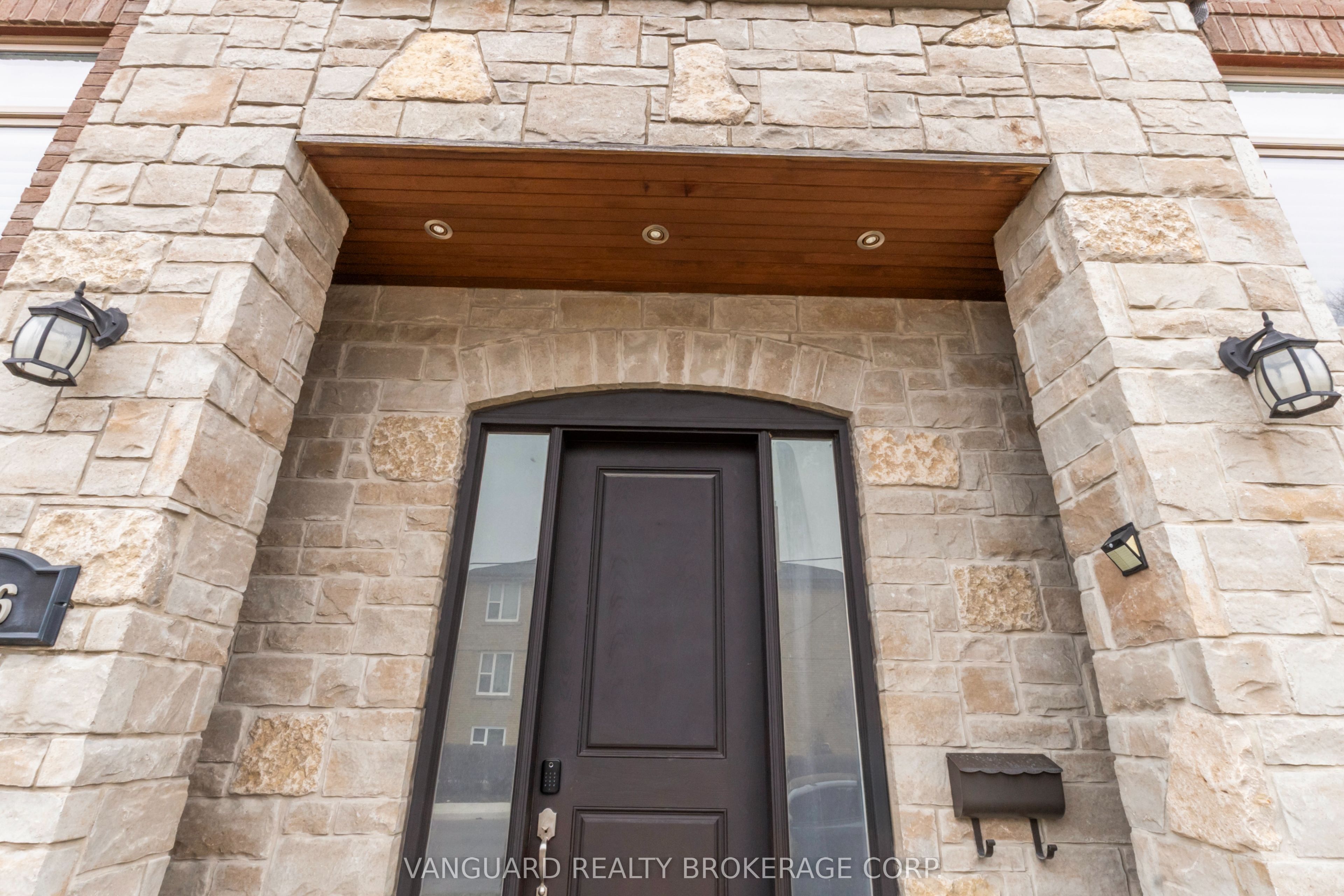 Additional image 4 of 106 St. George Street, Toronto, ON, M8Z 3Y7