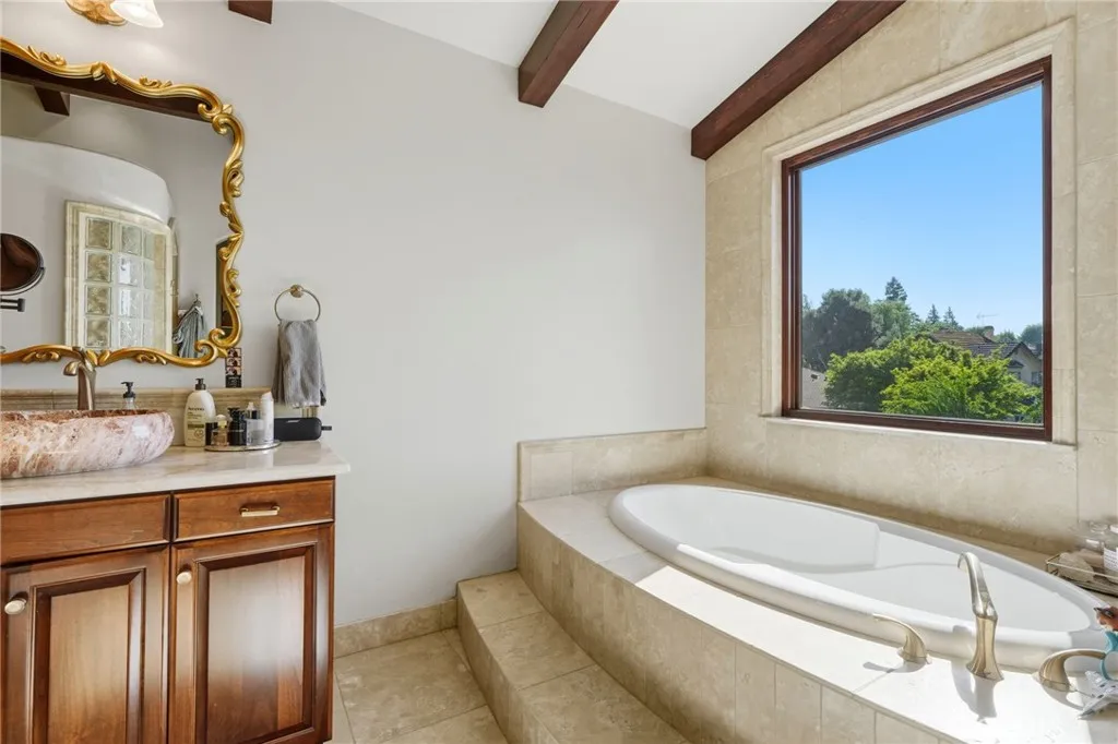 Additional image 54 of 3939 W Robinwood Ave, Visalia, CA 93291