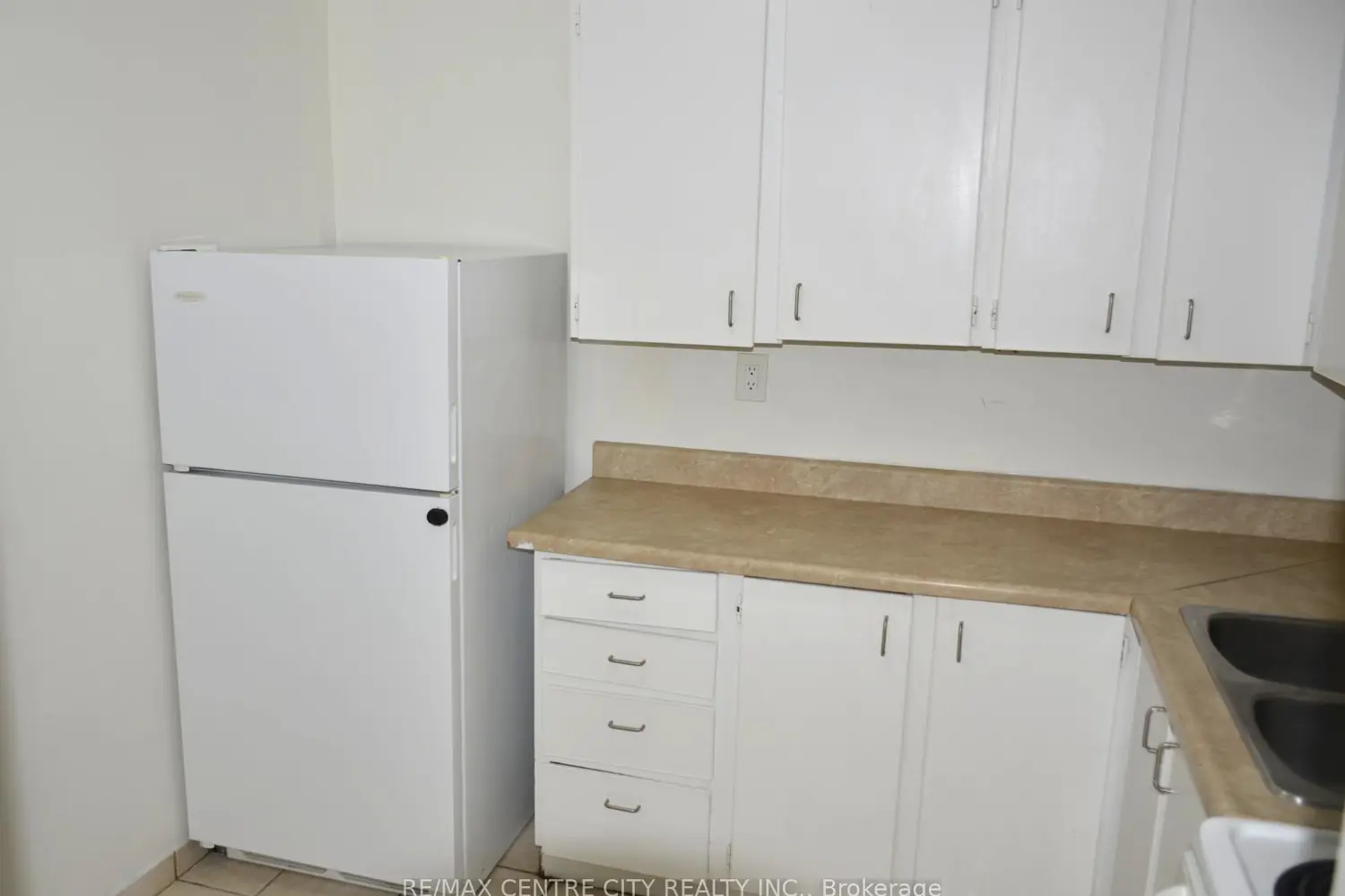 Additional image 7 of 573 Mornington Avenue 801