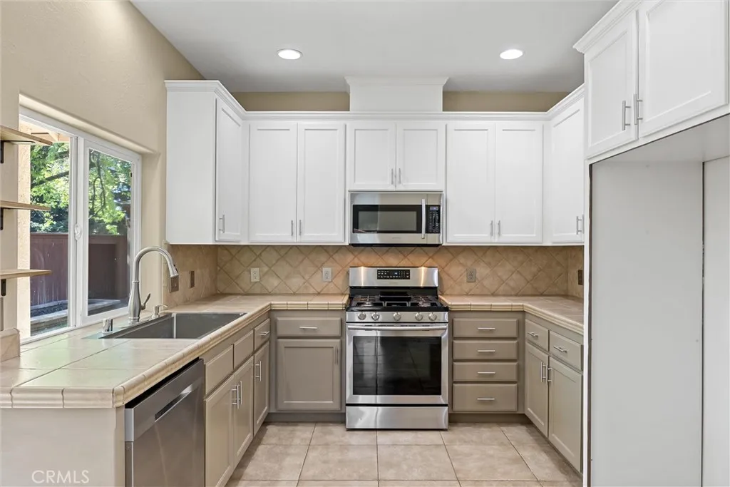 Additional image 8 of 306 Henshaw Avenue, Chico, CA 95973