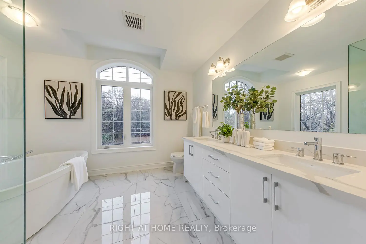 Additional image 8 of 2575 Islington Avenue