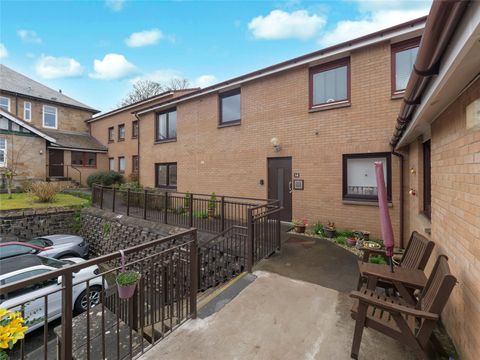 Westknowe Gardens, Rutherglen, Glasgow, South Lanarkshire G73
