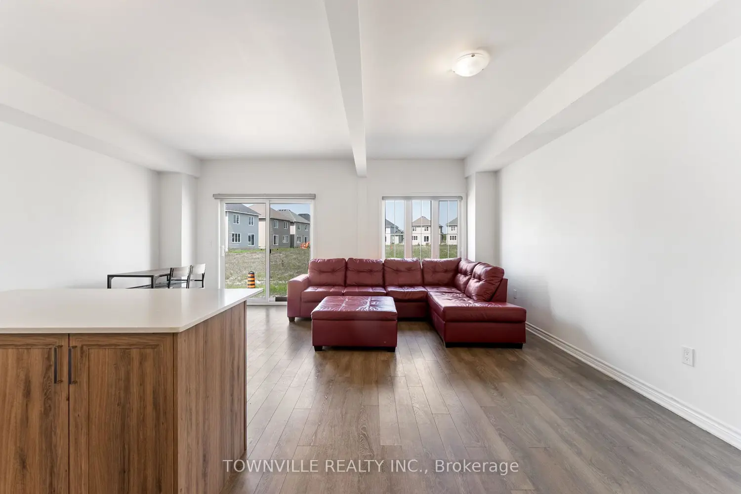 Additional image 7 of 35 Lincoln Drive