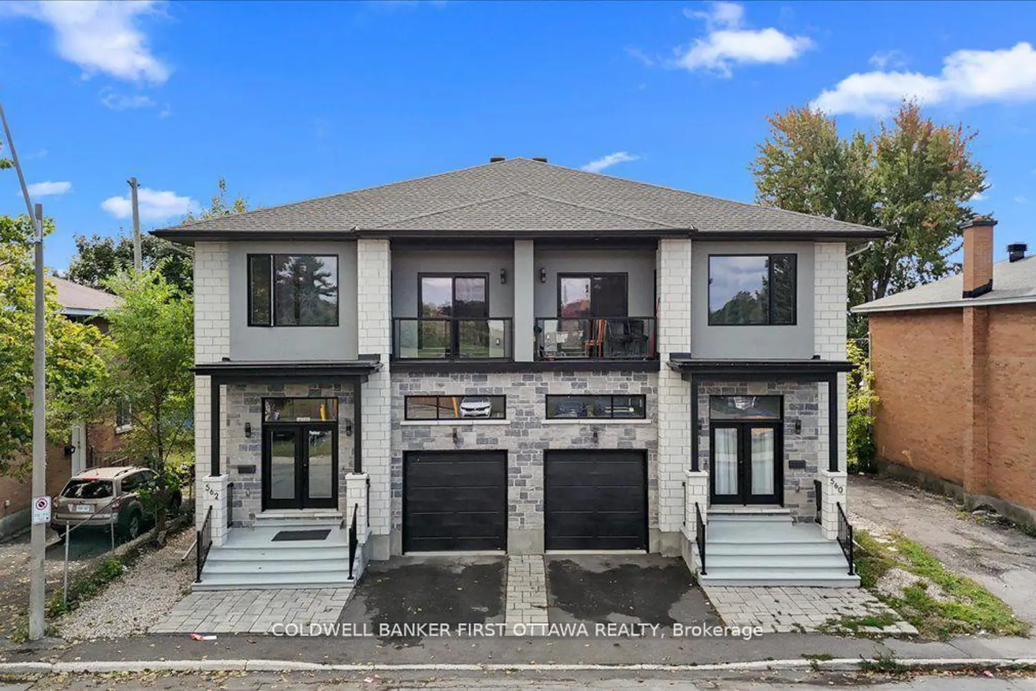 560 Queen Mary Street photo 3