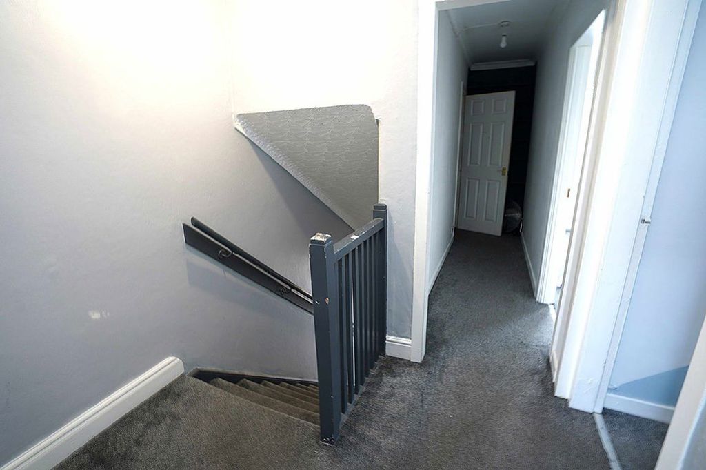 Additional image 12 of 3 bed terraced house to rentBurns Crescent, Harthill, Shotts ML7