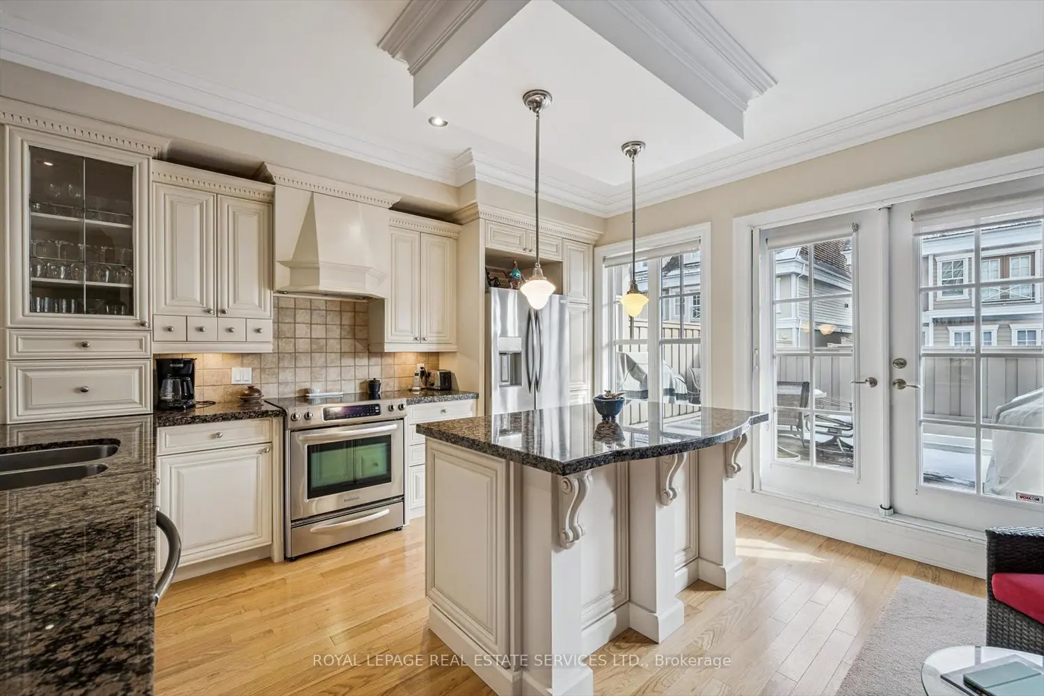 Additional image 7 of 2369 Ontario Street 26