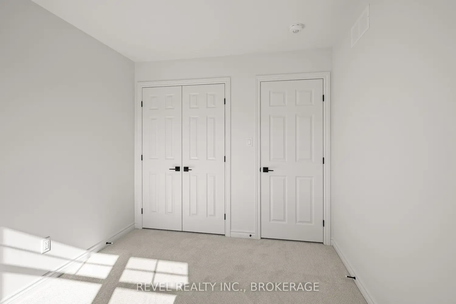 Additional image 14 of 1413 Demers Avenue