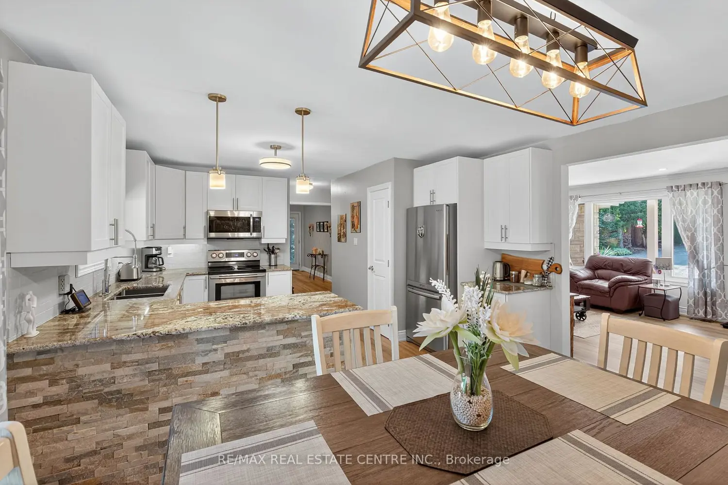 Additional image 4 of 16 Cedar Lane