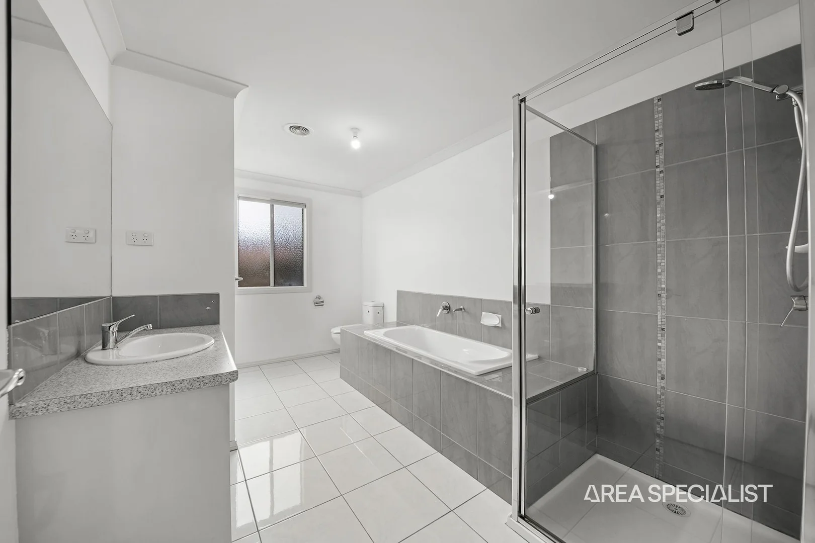 Additional image 8 of 45 Kingston Avenue, Pakenham VIC 3810