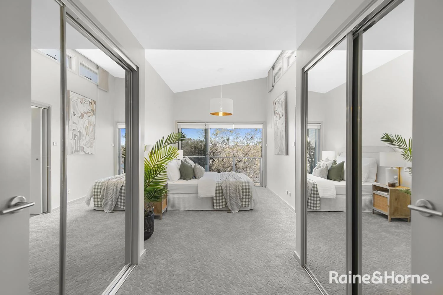 Additional image 16 of 35 Marks Parade, Marks Point NSW 2280