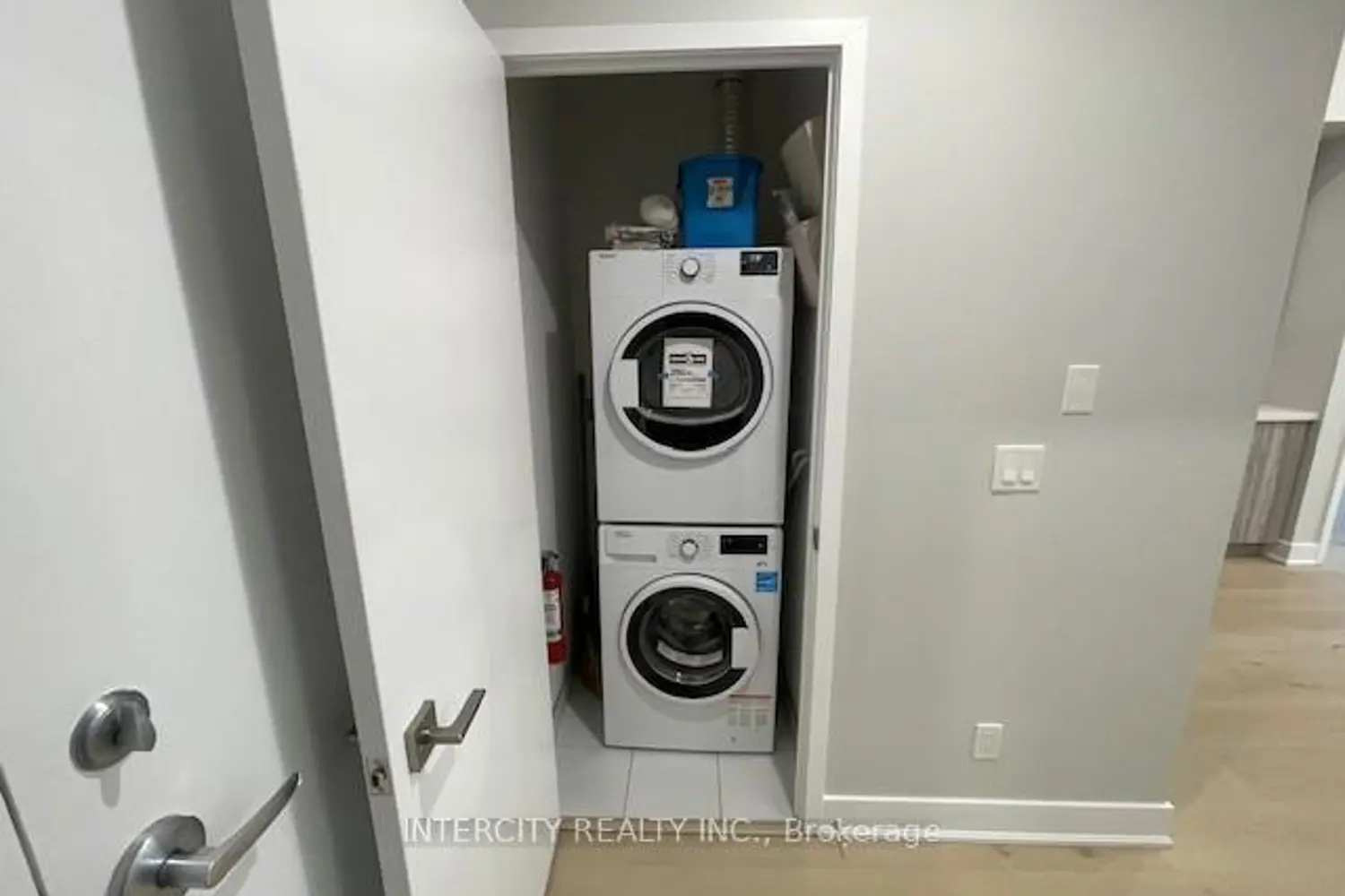 Additional image 5 of 297 Oak Walk Drive 409