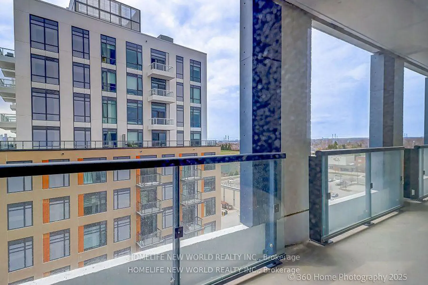 Additional image 18 of 7950 Bathurst Street 902