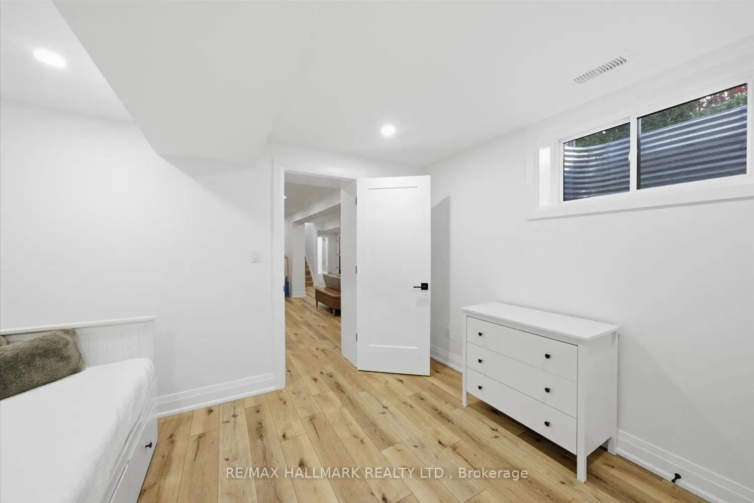 Additional image 13 of 12 Glenn Court