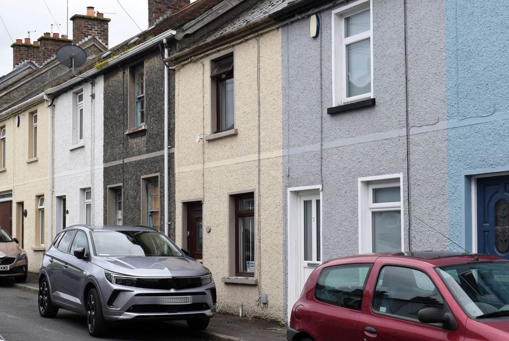 2 bed terraced house to rentCastle Street, Donaghadee BT21