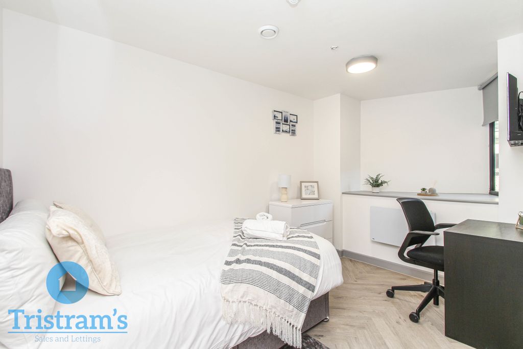 Additional image 3 of 6 bed shared accommodation to rent6Bed 6Bath Talbot Street, City Centre NG1