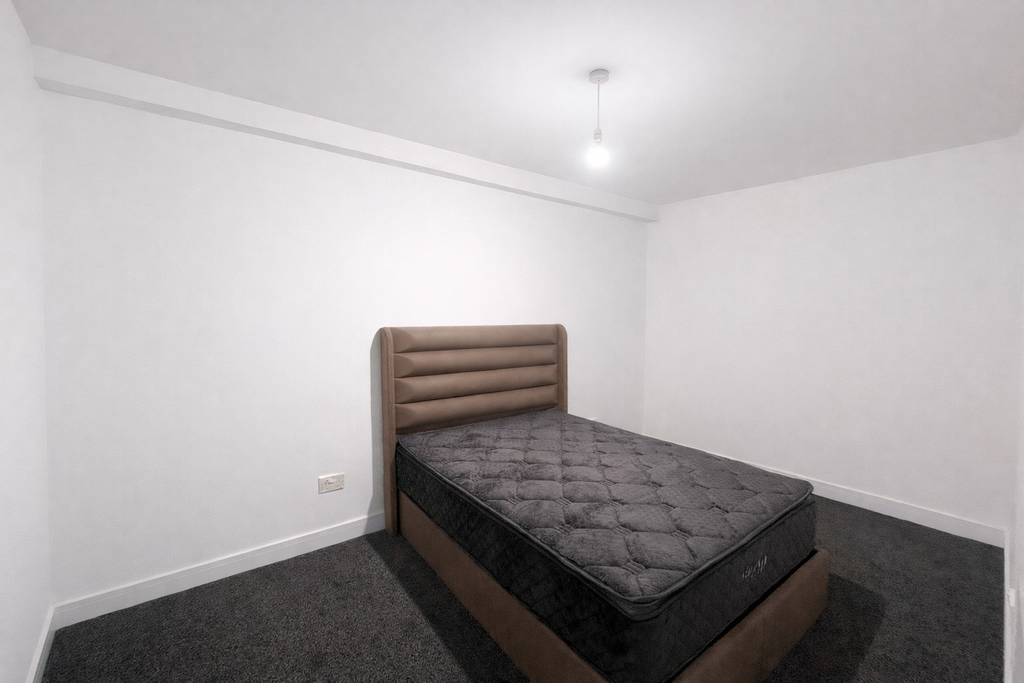 Additional image 2 of 1 bed flat to rentCommercial Street, Newport NP20