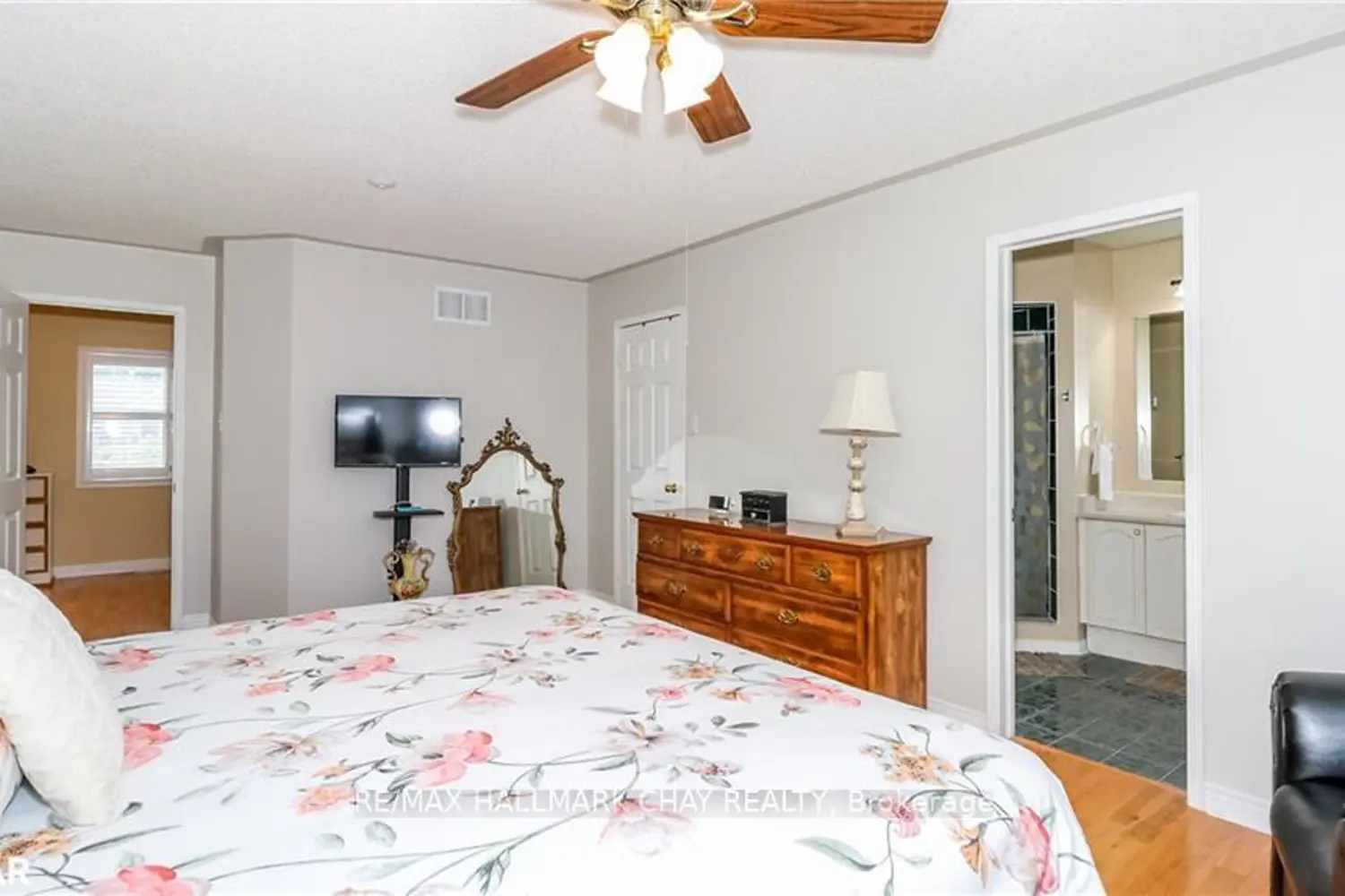 Additional image 14 of 14 Gold Park Gate