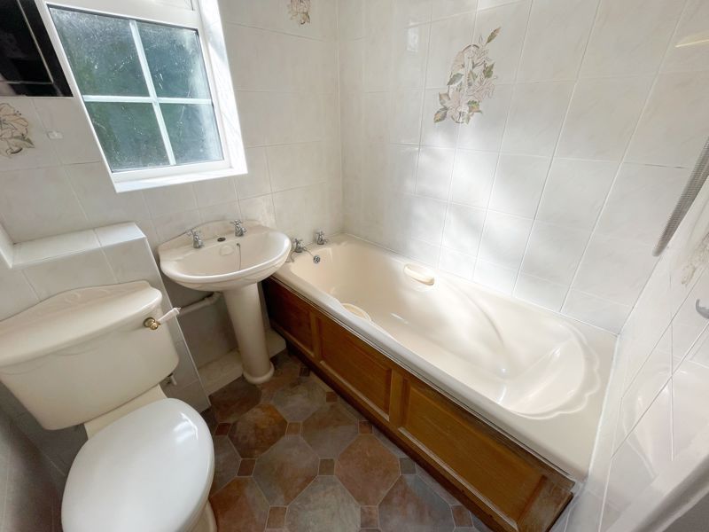 Additional image 6 of 2 bed flat to rentRevesby Court, Scunthorpe DN16