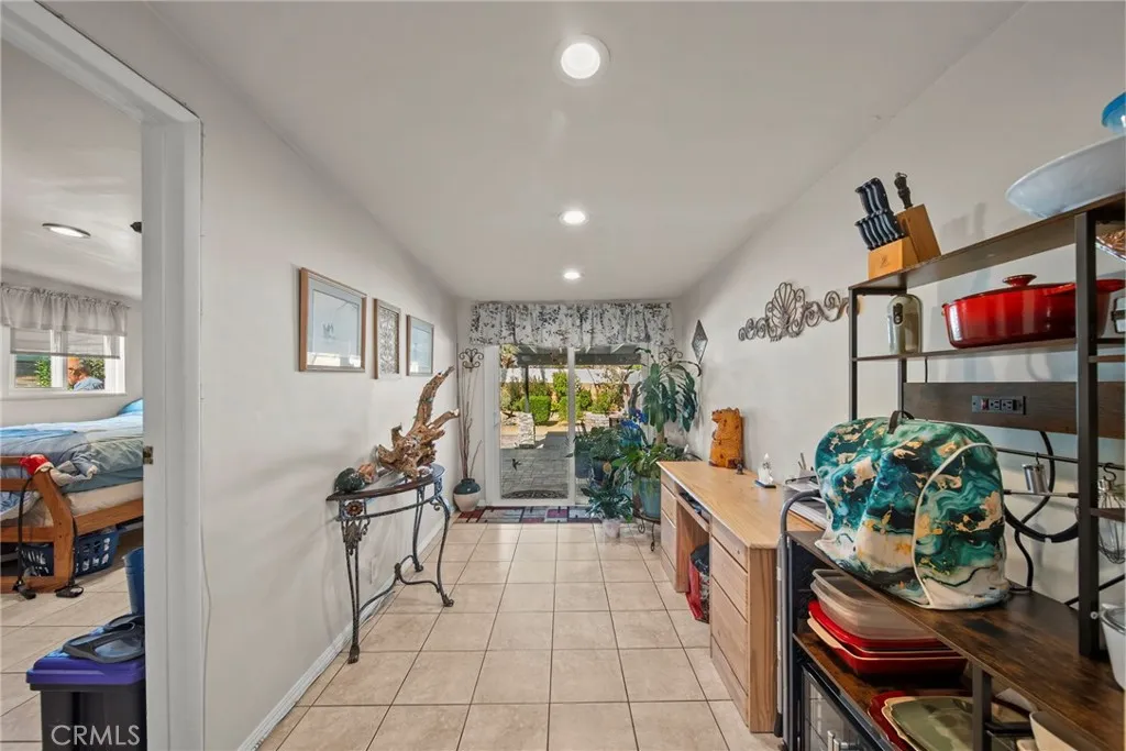 Additional image 60 of 10111 Elkwood St, Sun Valley, CA 91352