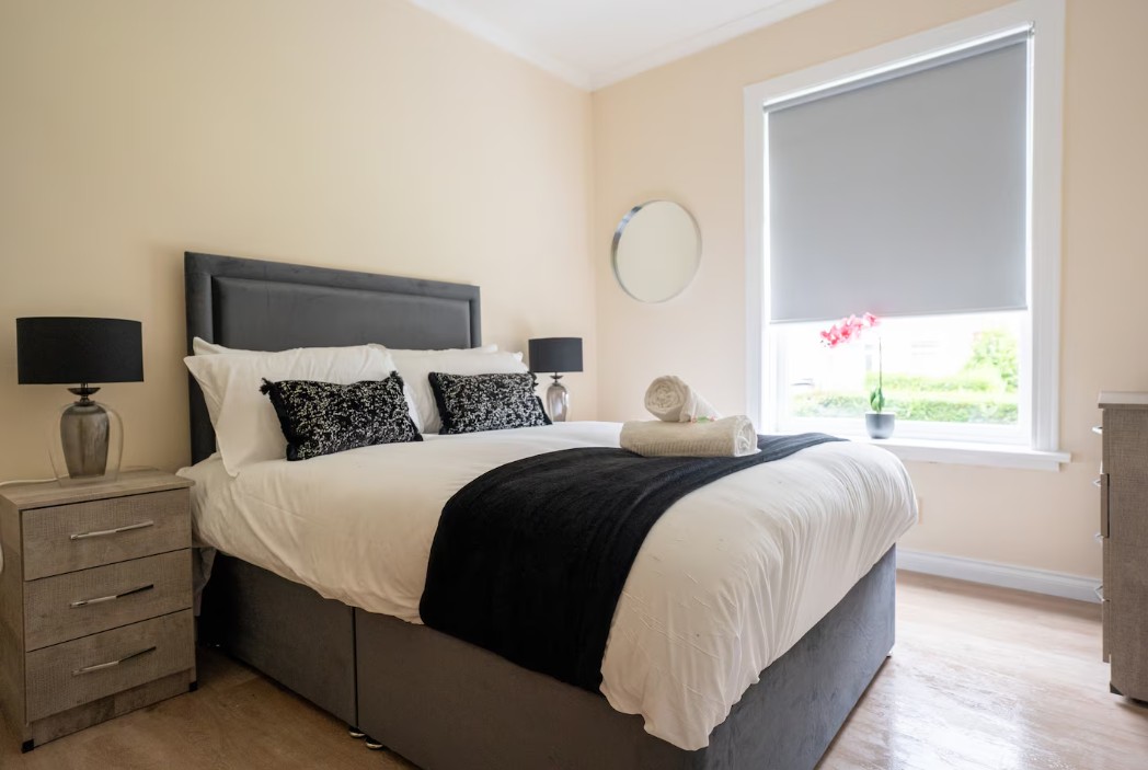 Additional image 2 of 3 Bed Flat, Curtis Avenue, G44, N1 7GU