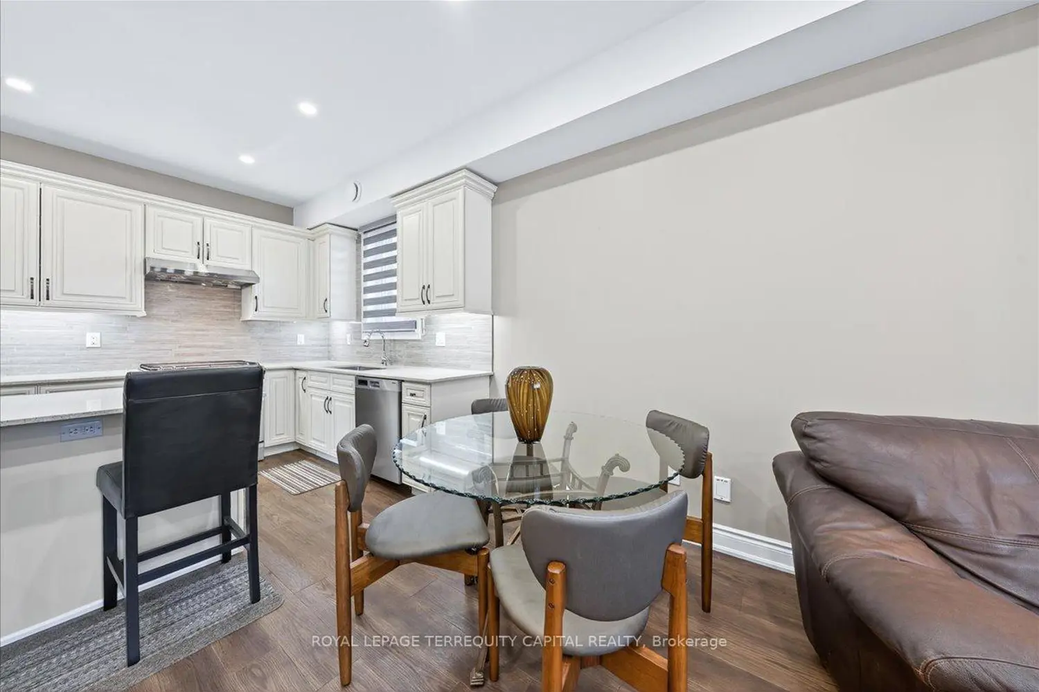 Additional image 13 of 30 Indianola Crescent