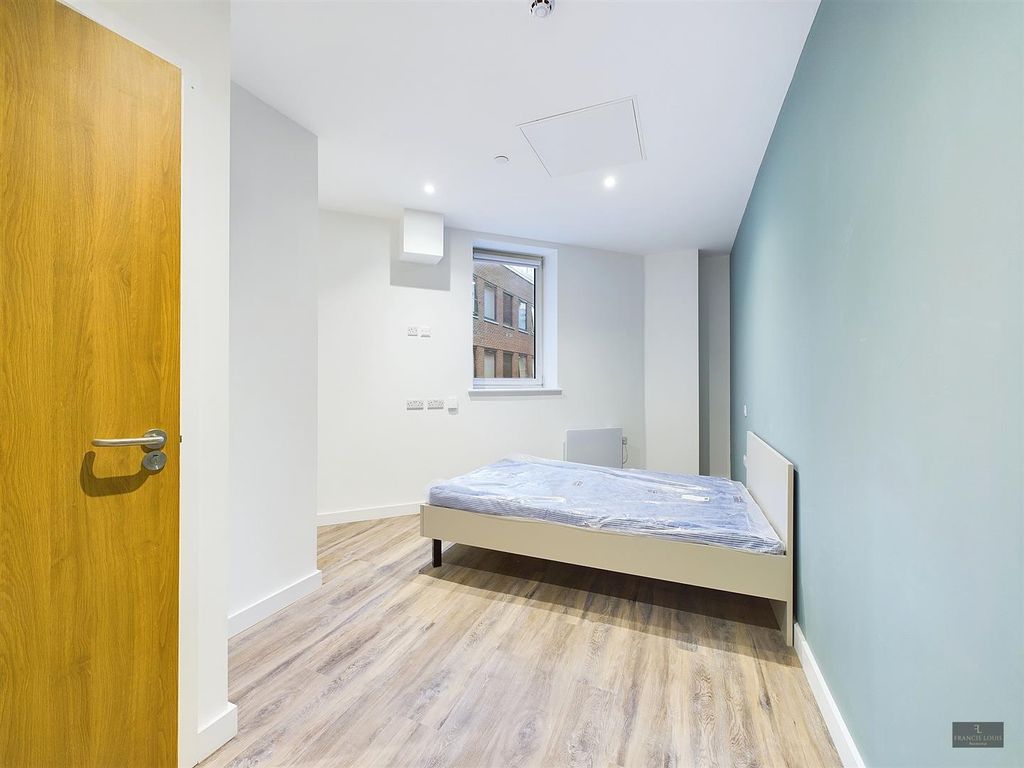 Additional image 14 of 6 bed shared accommodation to rentFlat 13, Beaufort House, New North Road, Exeter EX4