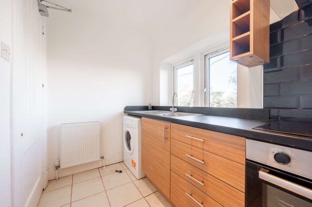 Additional image 5 of 1 bed flat to rentAmochrie Road, Paisley, Renfrewshire PA2
