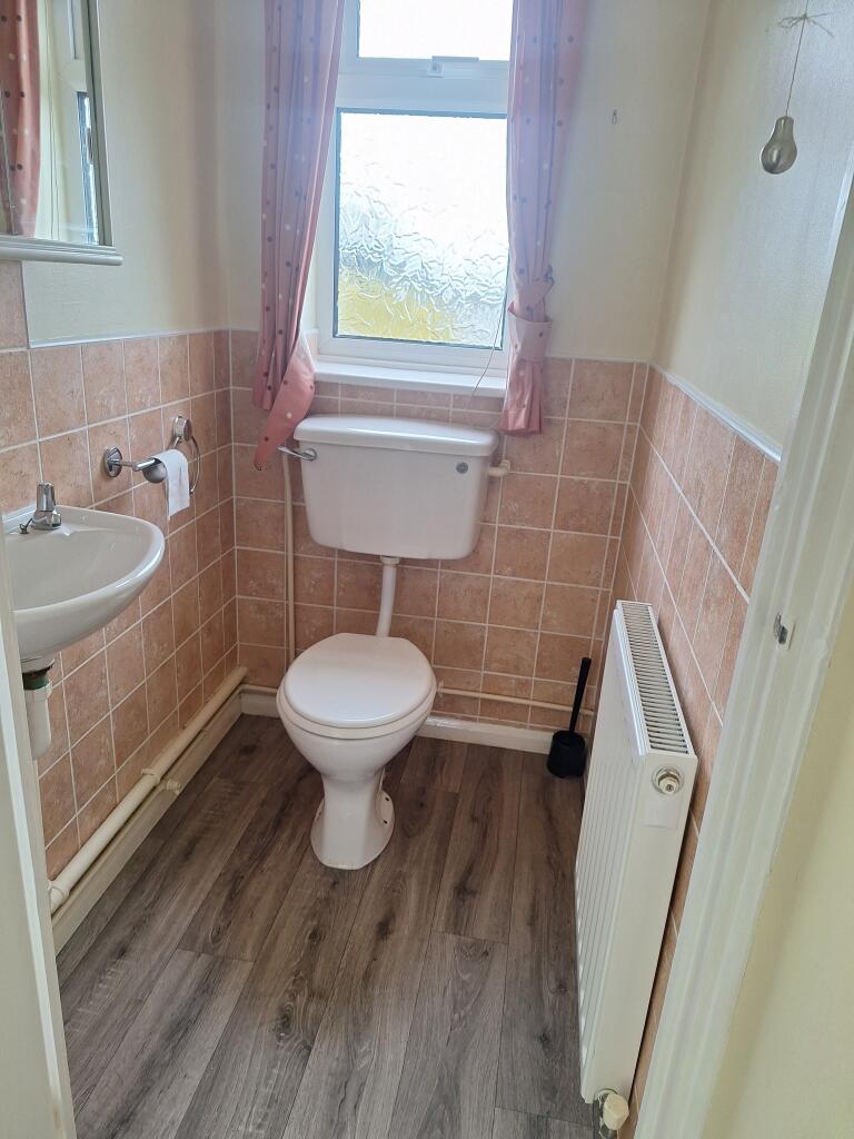 Additional image 8 of Redwood Road, YEOVIL