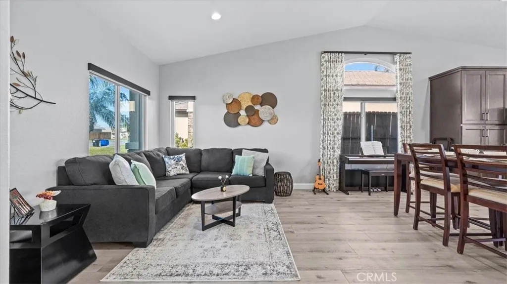 Additional image 4 of 2816 W Sunnyview Ave, Rialto, CA 92377