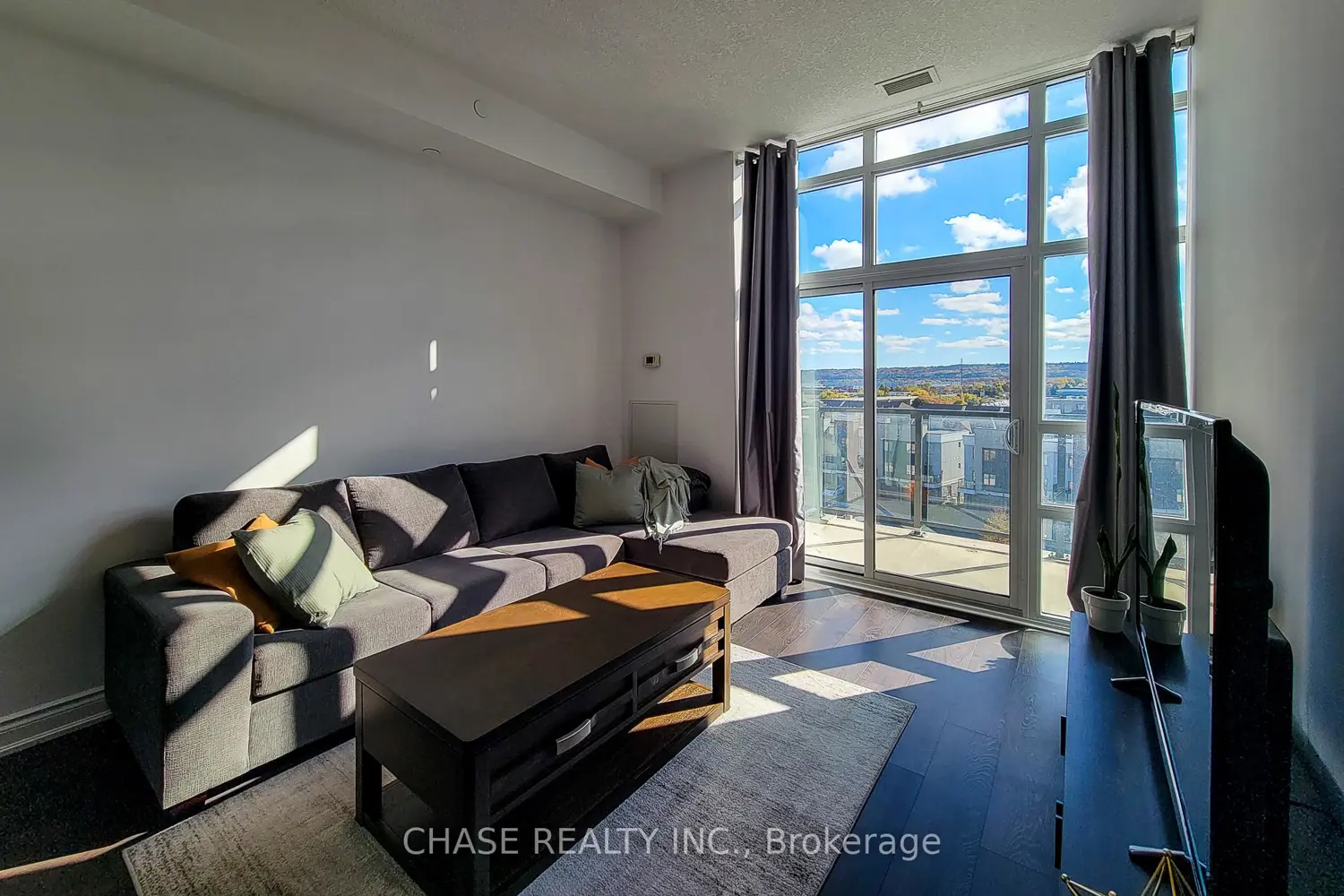 Additional image 3 of 125 Shoreview Place 638