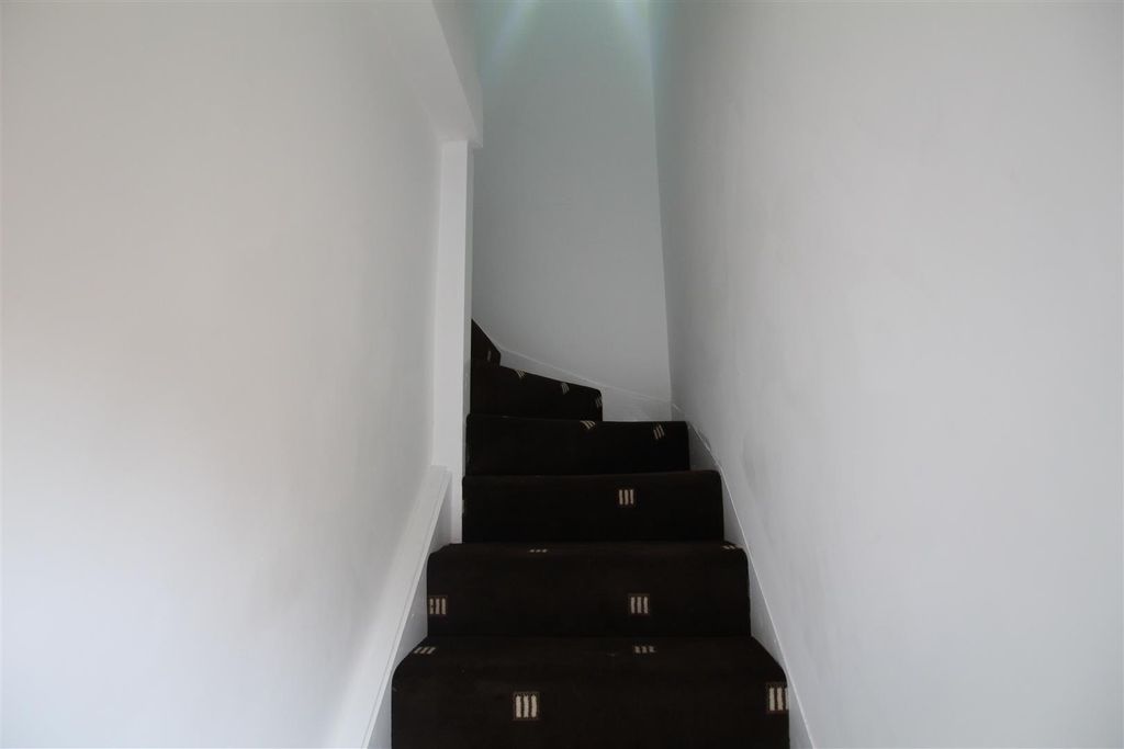 Additional image 2 of 4 bed flat to rentStation Road, Ashington NE63