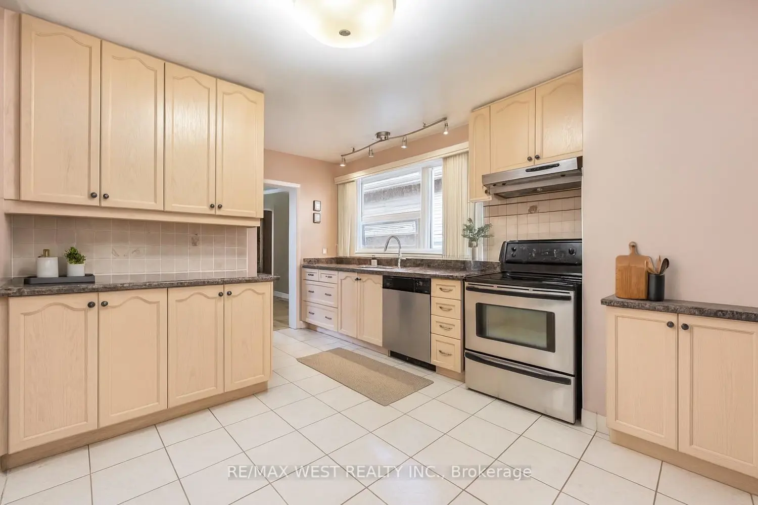 Additional image 4 of 5 Henley Crescent