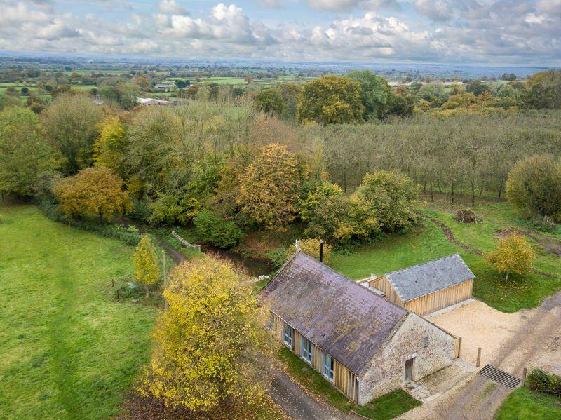 Additional image 2 of High quality barn conversion in East Pennard