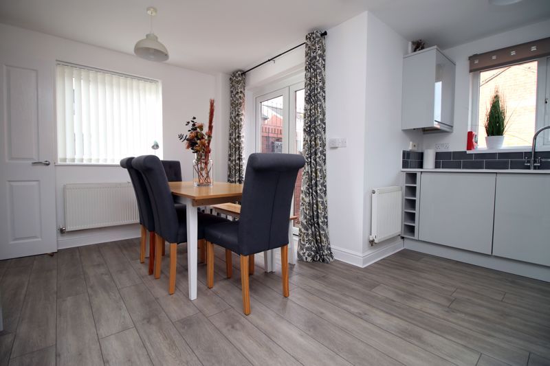 Additional image 6 of 4 bed property to rentEast Dock Road, Newport NP20
