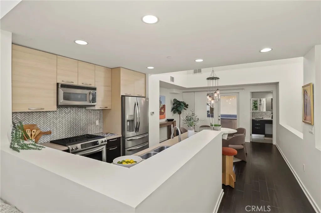 Additional image 3 of 4005 Monroe Street Unit 8, Los Angeles, CA 90029