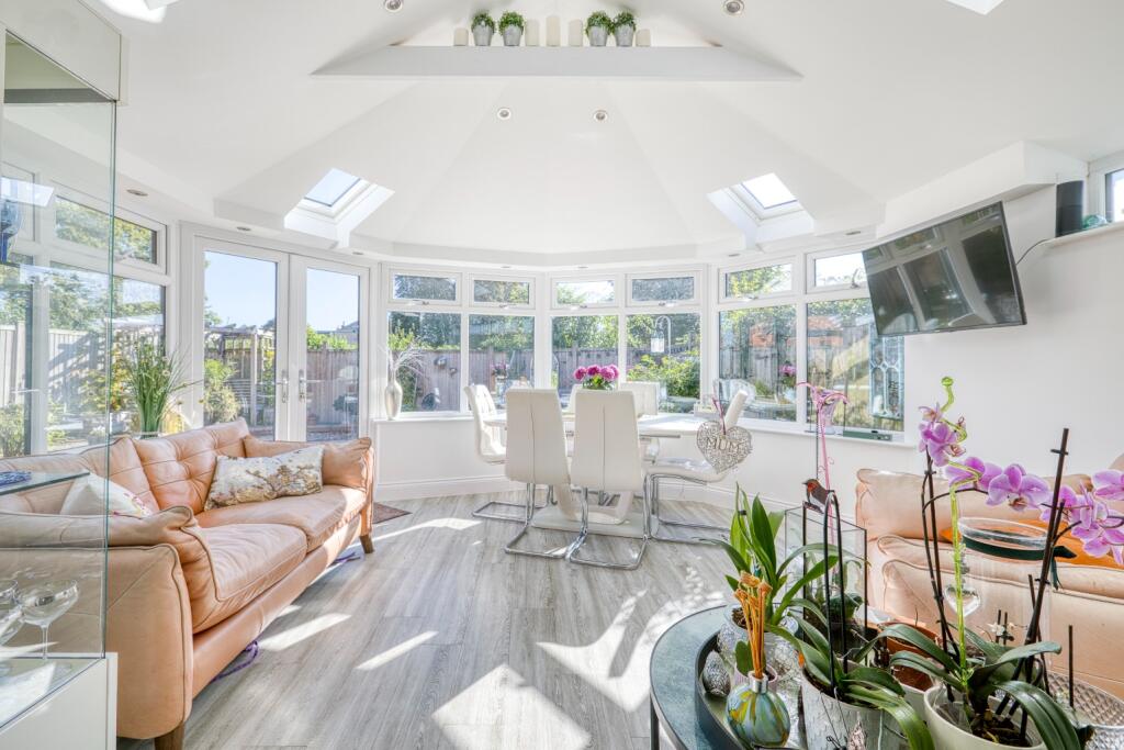 Additional image 8 of Quiet, tucked away location