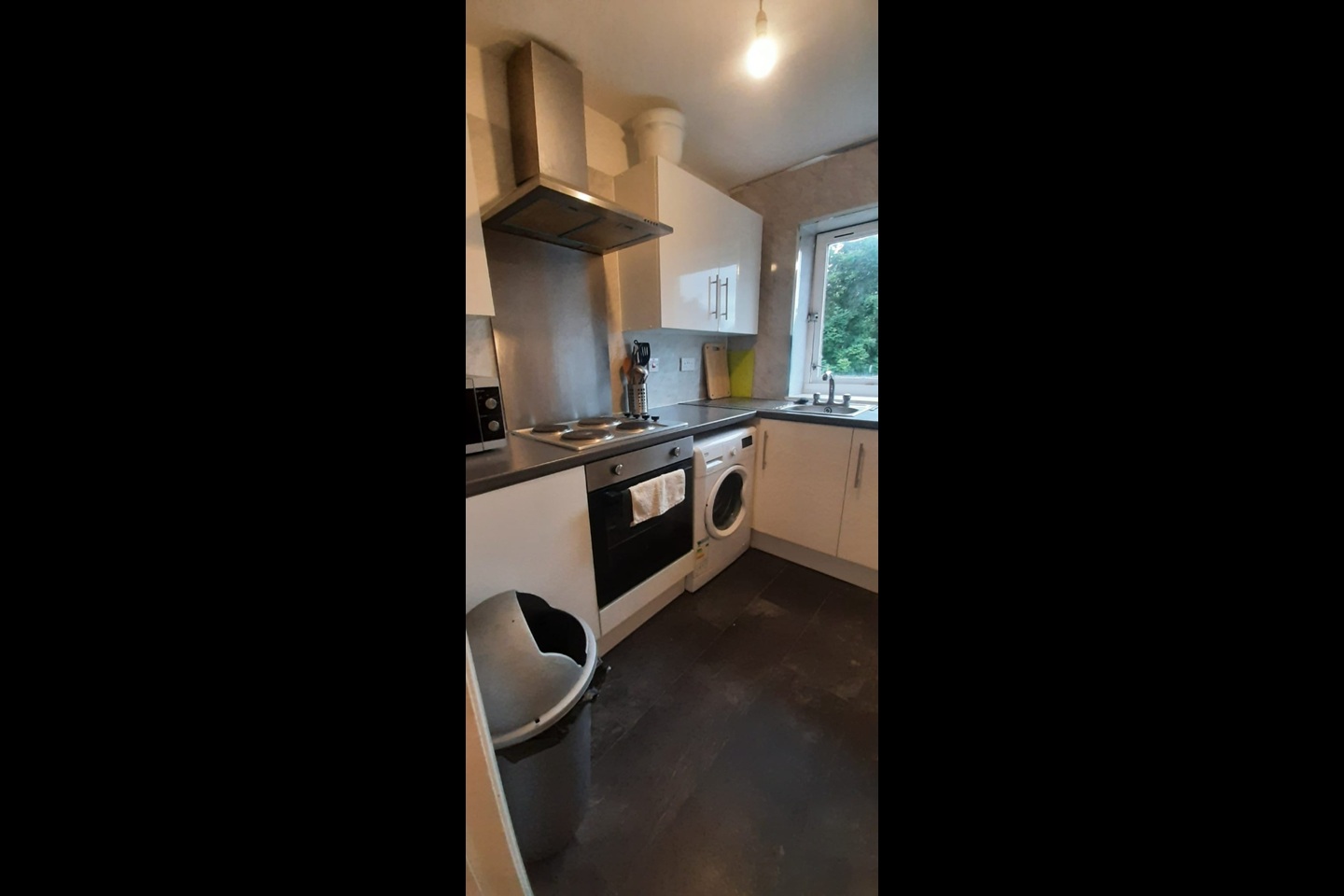 3 Bed Flat, Grovepark Gardens, G20, N1 7GU