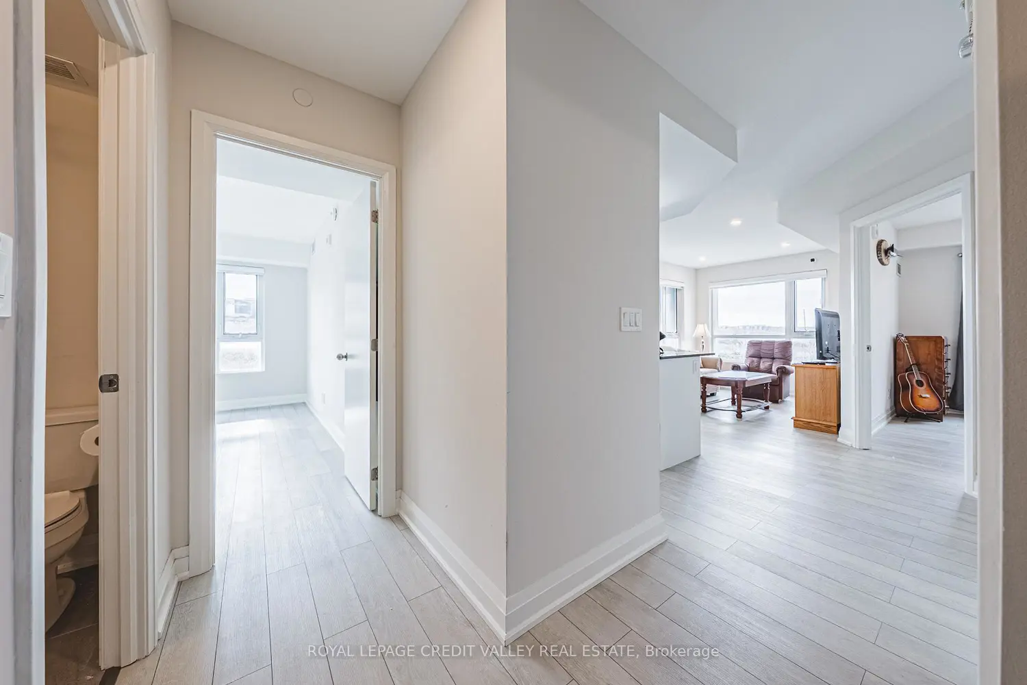 Additional image 5 of 58 Lakeside Terrace 317