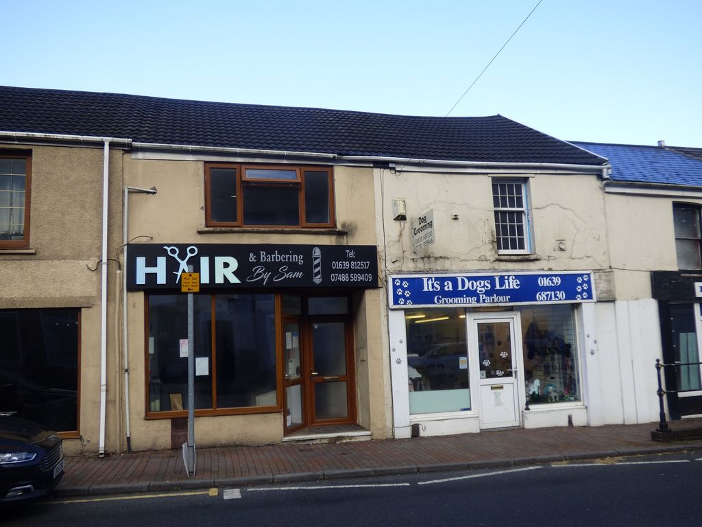 2 bed flat to rentNeath Road, Briton Ferry, Neath, Neath Port Talbot. SA11