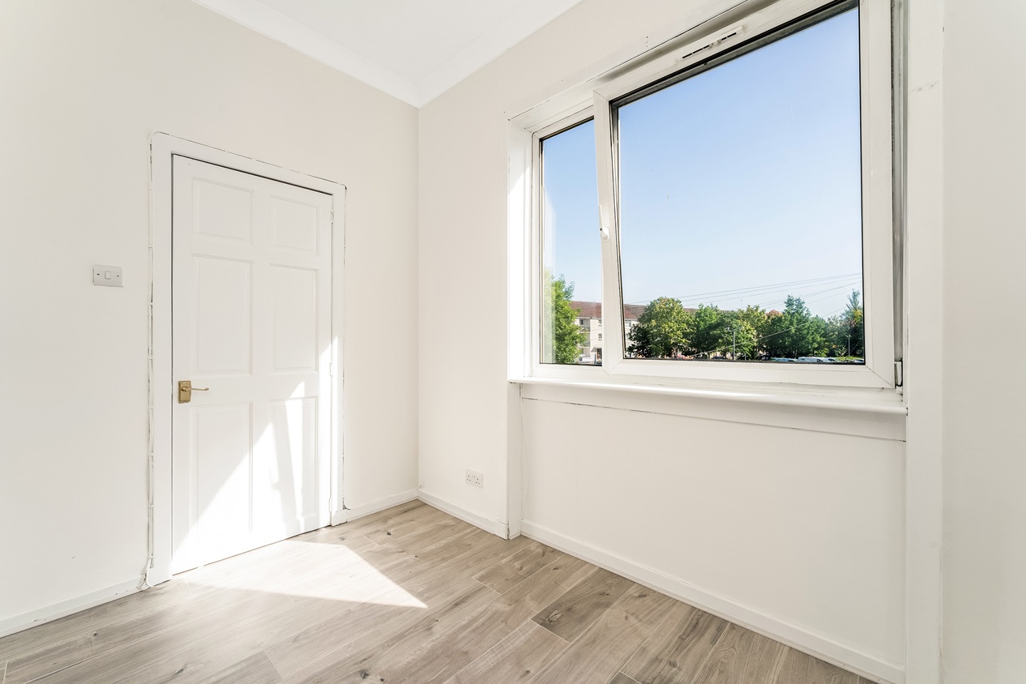 Additional image 5 of 3 Bed Flat, Muirdrum Avenue, G52, N1 7GU