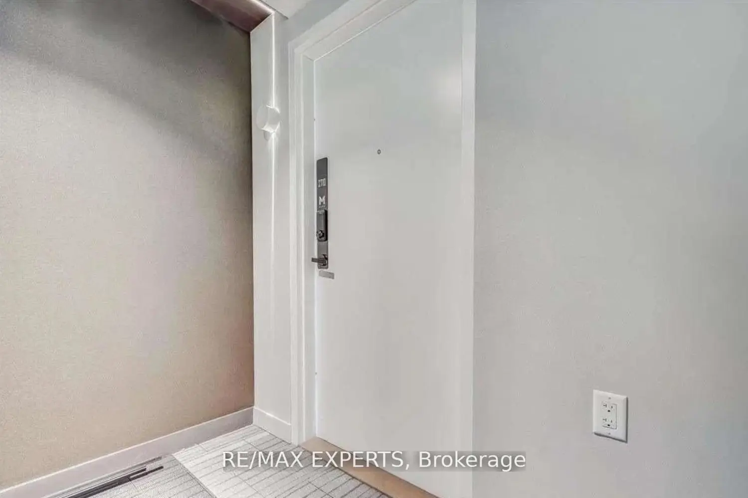 Additional image 3 of 3900 Confederation Parkway 2710