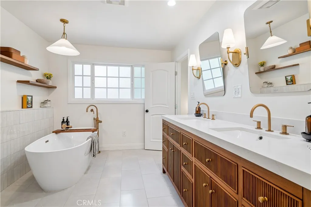 Additional image 47 of 4590 Ensenada Drive, Woodland Hills, CA 91364