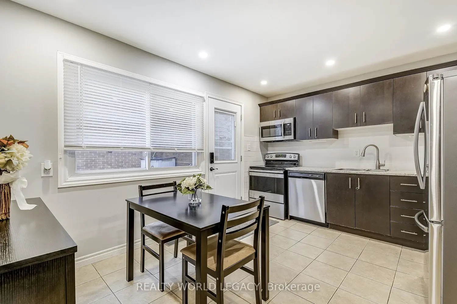 Additional image 7 of 132 Barlake Avenue 35