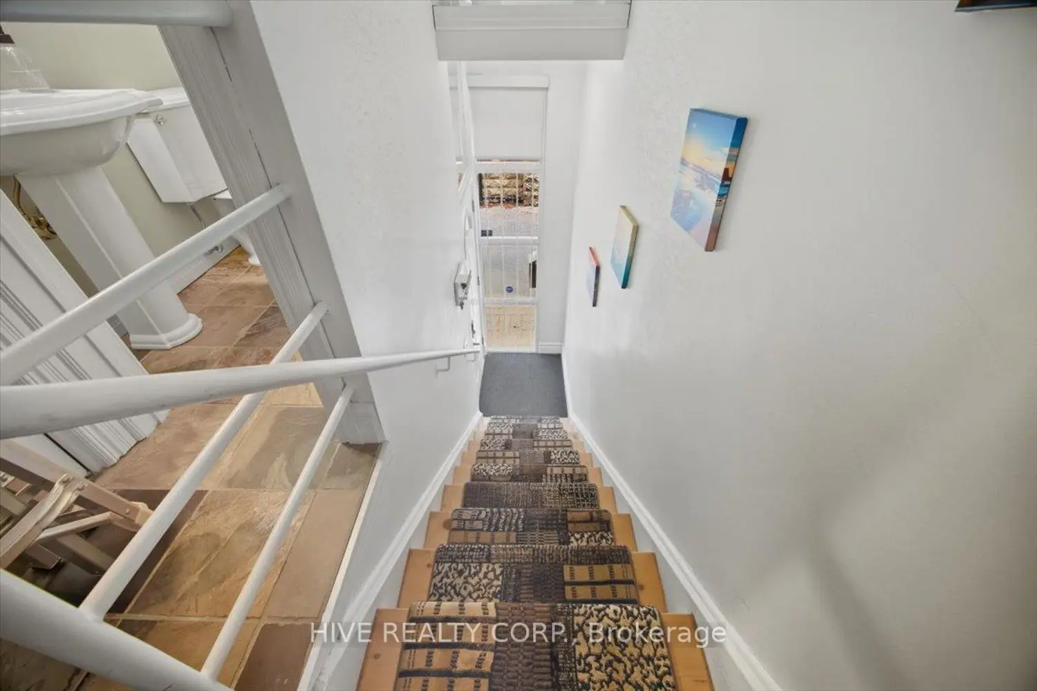 Additional image 3 of 957 Broadview Avenue D