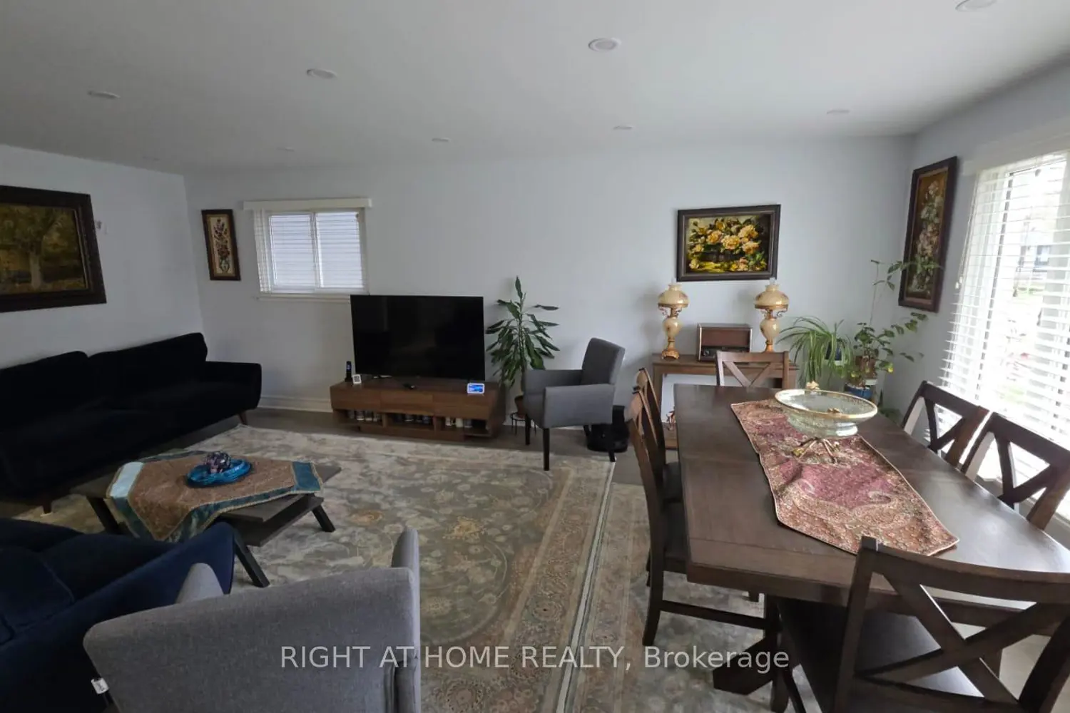 783 Oliva Street photo 2
