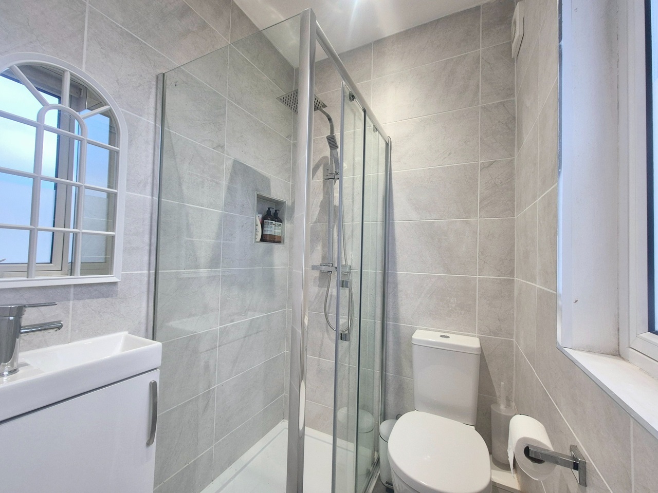 Additional image 5 of 3 Bed Flat, Bellevue Road, EH7, N1 7GU