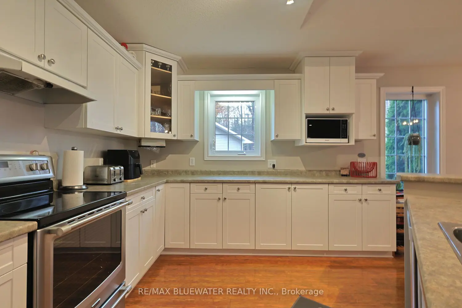Additional image 4 of 363 Shannon Boulevard