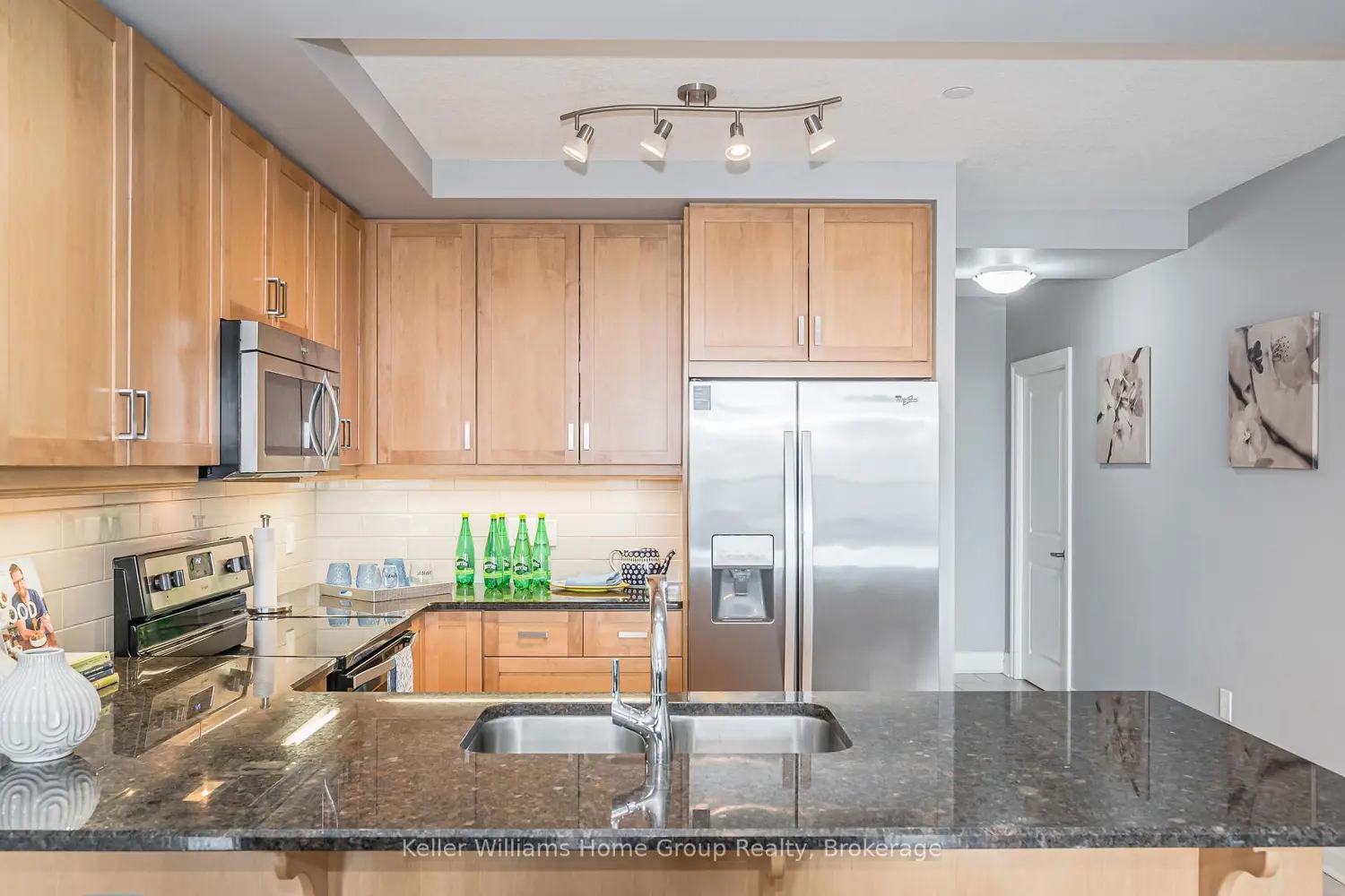 Additional image 6 of 150 Wellington Street 901