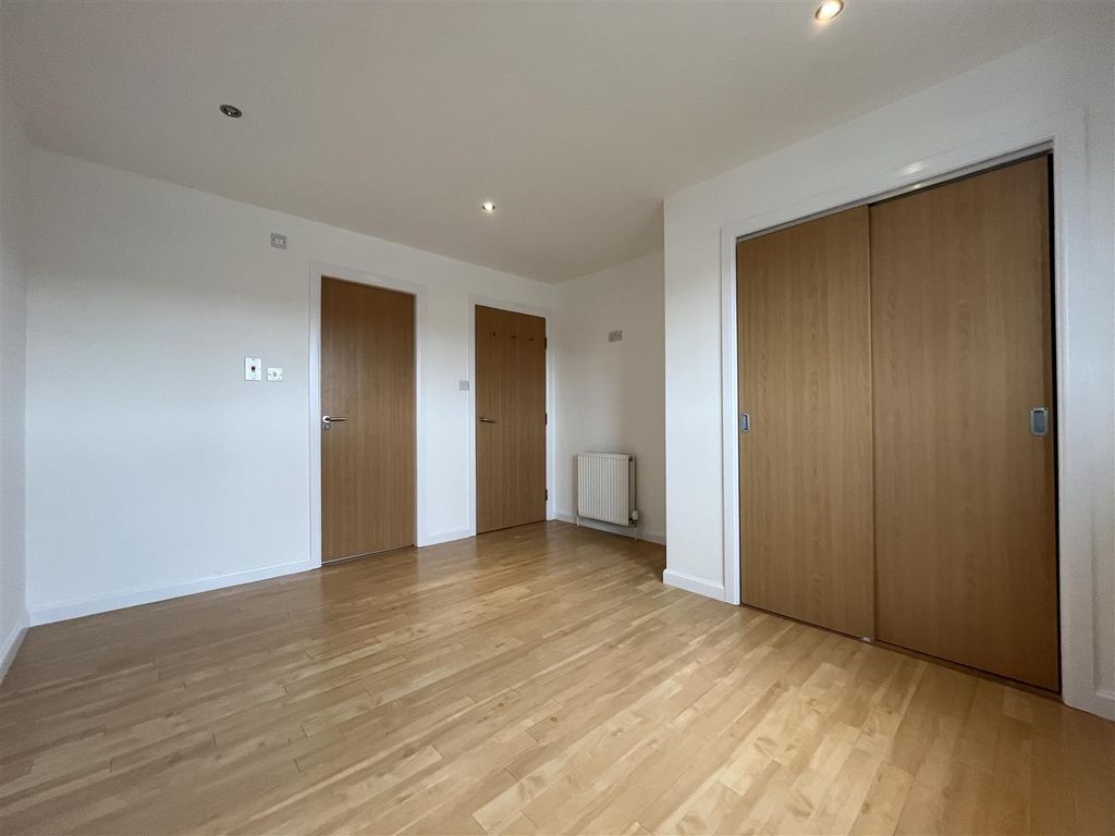 Additional image 10 of 3 bed flat to rentMonart Road, Perth PH1